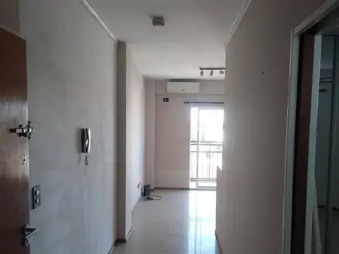 Departamento 2 Ambientes Al Contra Frente con Balcón y Pileta