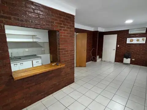Casa 3 ambientes con 2 baños