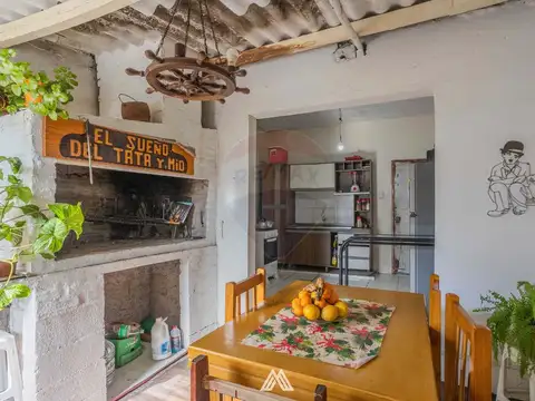 Casa en Venta con 1 cochera