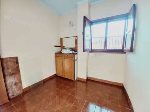 Depto Tipo Casa 4 ambientes con 1 baño