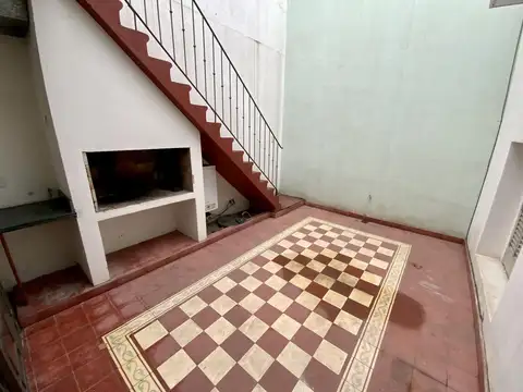 Casa en Alquiler con 1 cochera