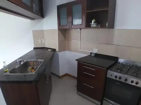 La Vieja Estación-Av. Félix Aguilar al 2600