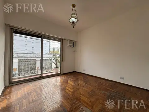 Depto Tipo Casa en Venta 60 años