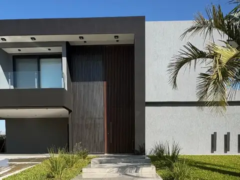 Los Robles 5900