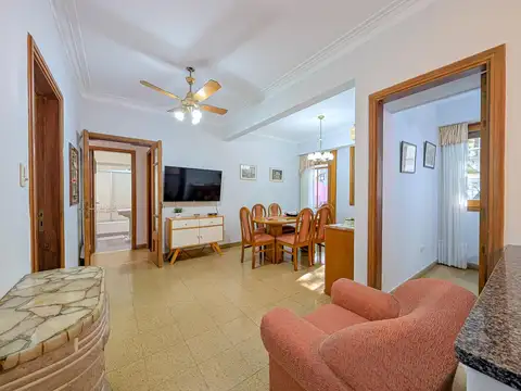 Depto Tipo Casa en Venta de 5 ambientes