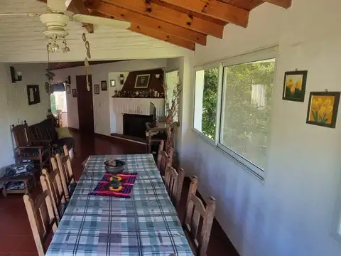 Casa 3 ambientes con 2 baños