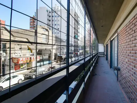 OPORTUNIDAD VENTA 230 mt2 VIVIENDA-LOCAL AVELLANED