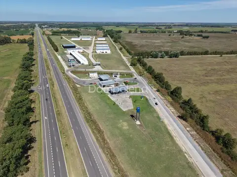 Local  en Alquiler en Barrio Parque Sakura, Exaltación de la Cruz