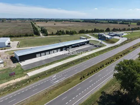 Local  en Alquiler en Barrio Parque Sakura, Exaltación de la Cruz