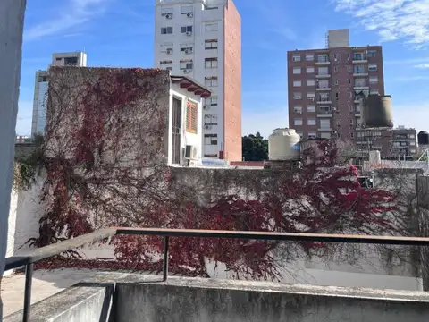 Amplio monoambiente en alquiler