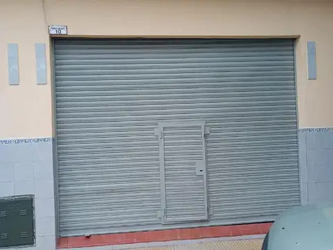 ALQUILER LOCAL EN BUENA UBICACION