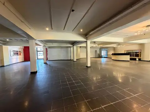 Local en Venta 30 años