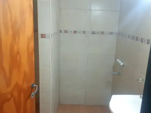 Depto Tipo Casa en Alquiler en Ituzaingo, $ 600.000