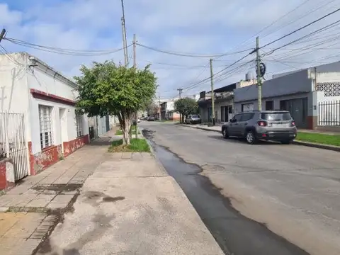 Casa en Venta en Castelar, USD 42.000