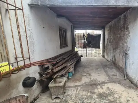 CASA AMERICANA | CASTELAR/MORON | A METROS DEL PLAZA OESTE