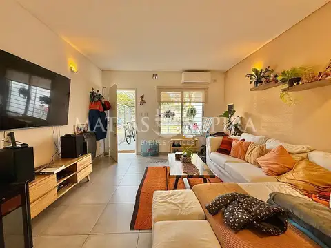 Casa 4 ambientes. | Bartolome Hidalgo 2045