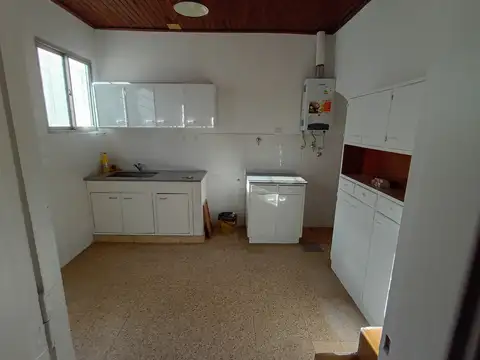 Depto Tipo Casa en Alquiler de 4 ambientes