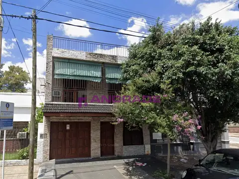 Excelente Duplex 3 amb. c/cochera, patio y terraza | San Justo Centro