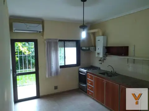 Depto Tipo Casa en Venta en La Plata, USD 92.000