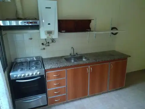 Depto Tipo Casa 4 ambientes con 1 baño