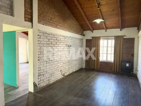 ALQUILER CASA CON QUINCHO- CENTENARIO