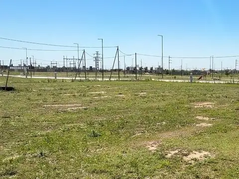 VENTA LOTE 360M2 APTO DUPLEX DOCTA PARQUE