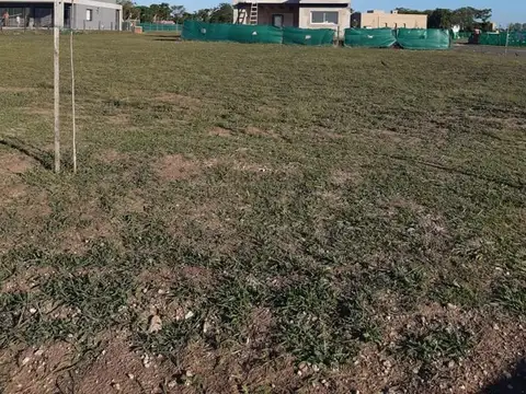 Terreno en Venta en Pilar del Este - Santa Lucia, USD 59.000