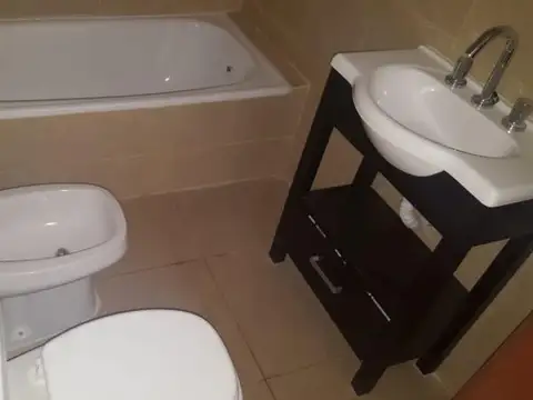 Departamento en Alquiler en Bella Vista, $ 650.000