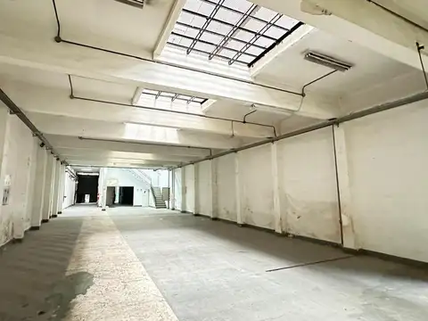 Galpon en Alquiler en San Telmo, USD 7.000