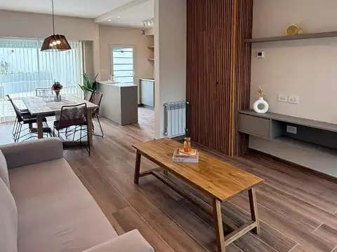 Depto Tipo Casa en Venta de 3 dormitorios