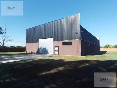 Galpon en Venta 70  mts Fondo