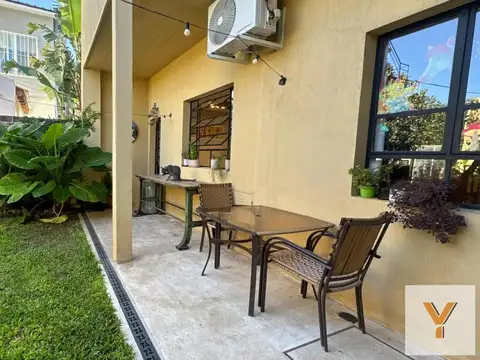 Depto Tipo Casa 3 ambientes con 2 baños