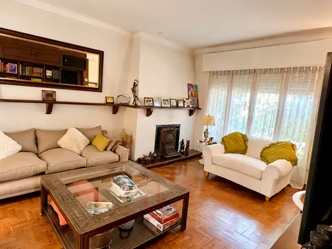 Casa en Venta en Adrogue, USD 190.000