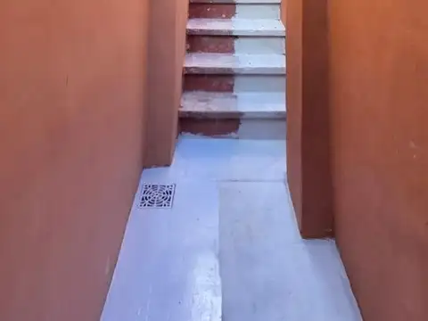 Depto Tipo Casa en Alquiler 80 años