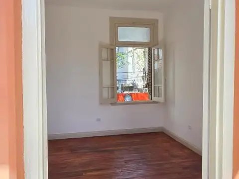 Depto Tipo Casa 5 ambientes con 1 baño