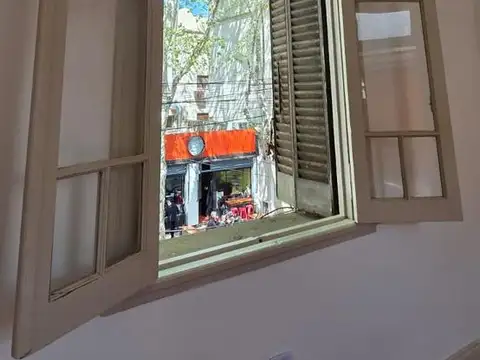 Depto Tipo Casa en Alquiler de 5 ambientes
