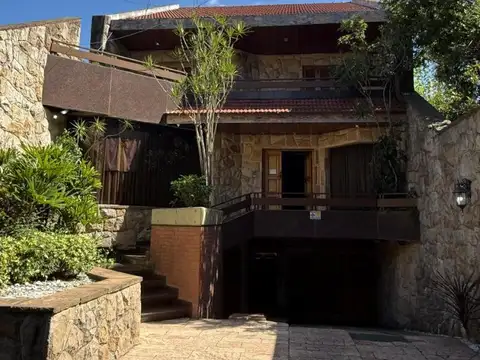 chatel 5 amb dep de serv fondo libre pileta 512 m2 cub