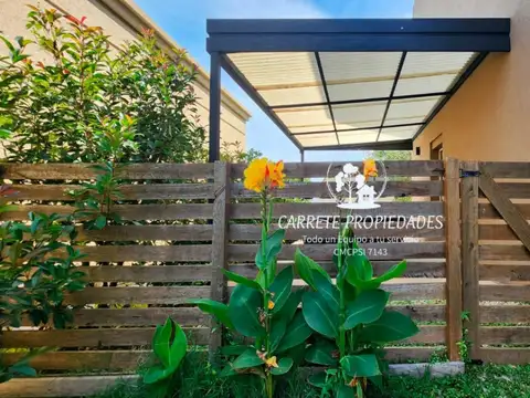 Casa en Venta con 1 cochera