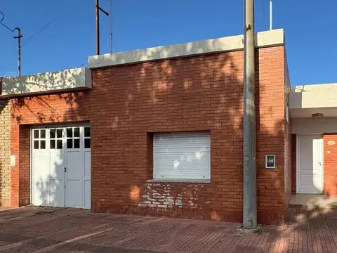 VENTA / PH 2 DORMITORIOS / PATIO Y COCHERA 