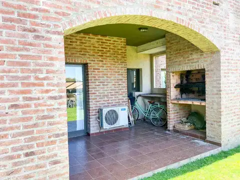 Calle El Deslinde 1300