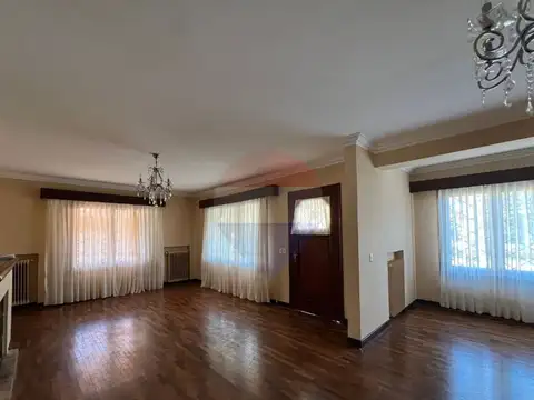 VENTA CASA PUNTA GORDA 4 DORM, SERV BARB Y PISCINA