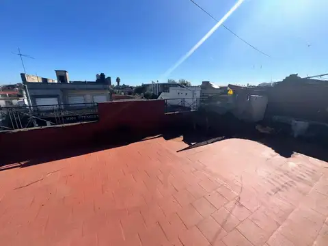 VENTA PH 4 AMBIENTES WILDE  C/TERRAZA