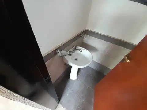 Casa en Alquiler en Lomas De San Martin, $ 650.000