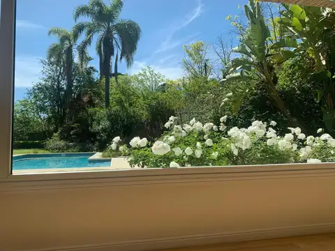 Casa en Venta en Acassuso Libertador  /  Solis, USD 2.450.000