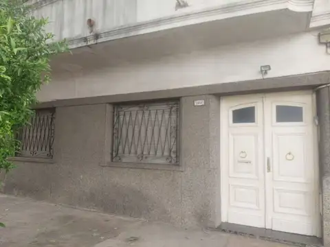 Depto Tipo Casa en Alquiler en Villa Devoto, $ 680.000