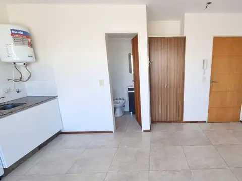 Departamento en Alquiler en Abasto, $ 300.000
