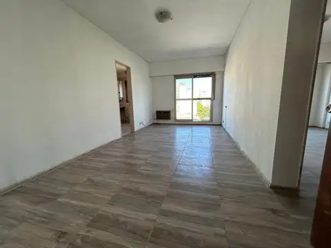 Muy Buen Dos Ambientes con Cochera en El Límite Almagro - Balvanera