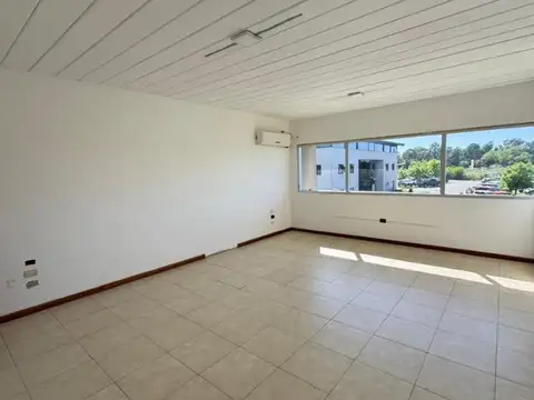 Oficina en Alquiler en Benavidez, $ 790.000