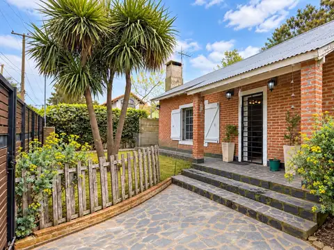 VENTA CASA 3 AMBIENTES ACANTILADOS PARQUE QUINCHO