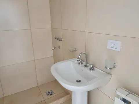 Departamento en Venta con 5 cocheras